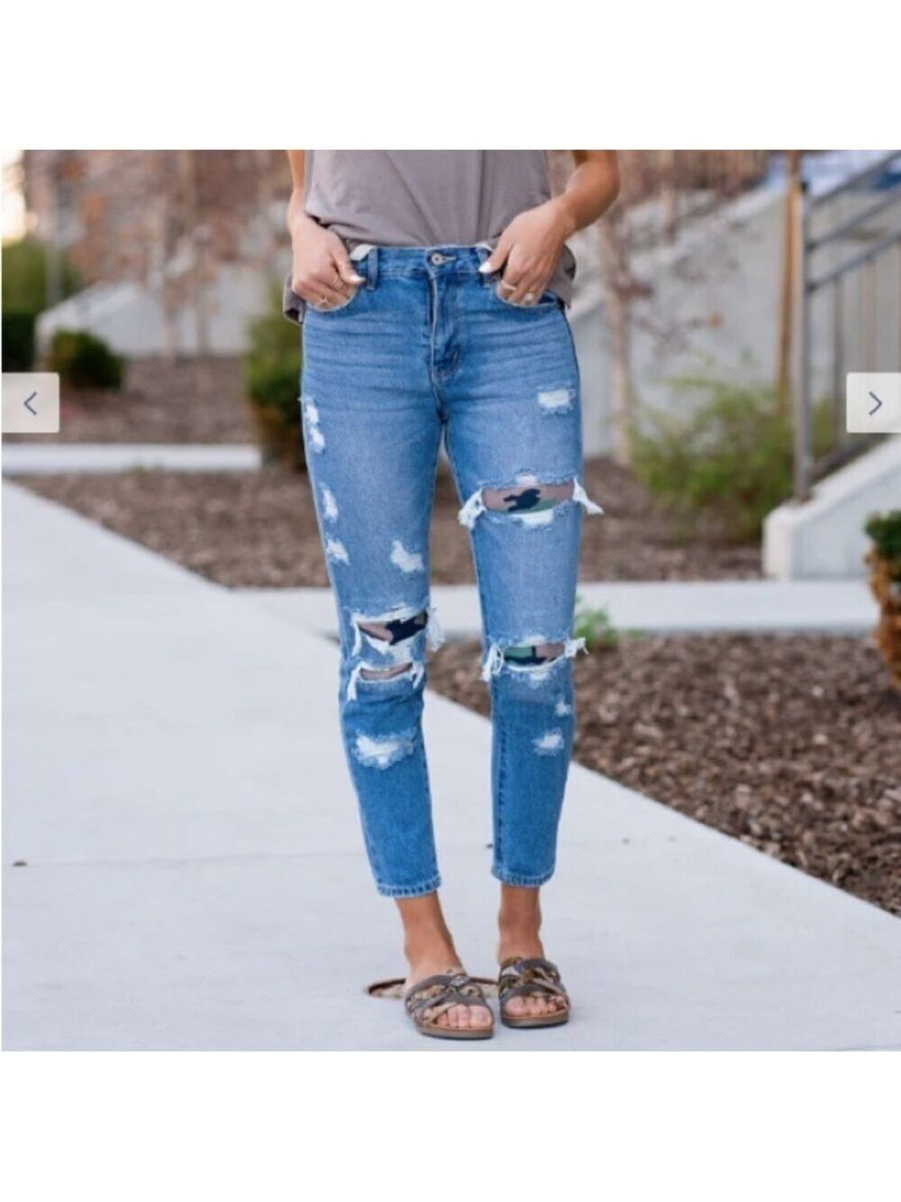 KanCan Piper Camo Patch High Rise Mom Straight Jeans Sz 15/31 Distressed